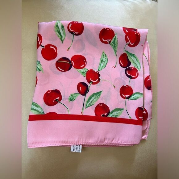 cherry scarf S7 - Picture 3 of 3